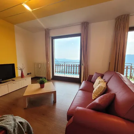 A Rimirar Il Lago Mountain Lake Iseo Hospitality ボッシコ