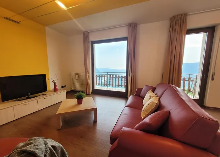 A Rimirar Il Mountain Iseo Hospitality Bossico